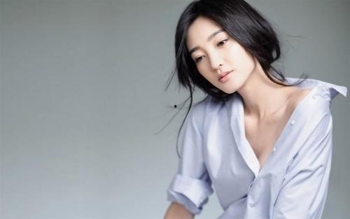 最新爆料王丽坤是谁啊,王丽坤是谁？最新爆料引发热议