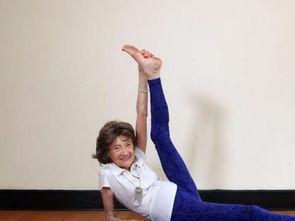 最新爆料蹦极视频大全图片,最新蹦极视频大全，惊险瞬间尽收眼底